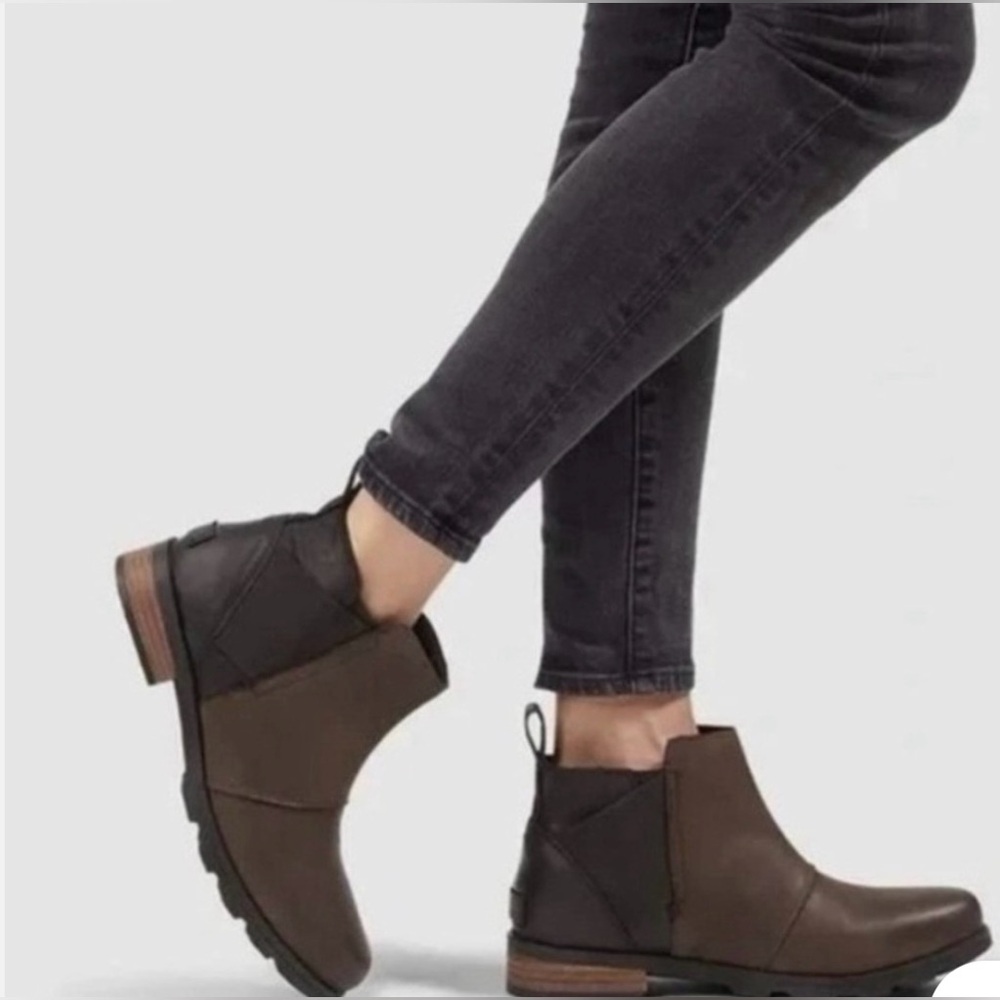 Sorel Emelie Chelsea Waterproof Leather  Ankle Booties